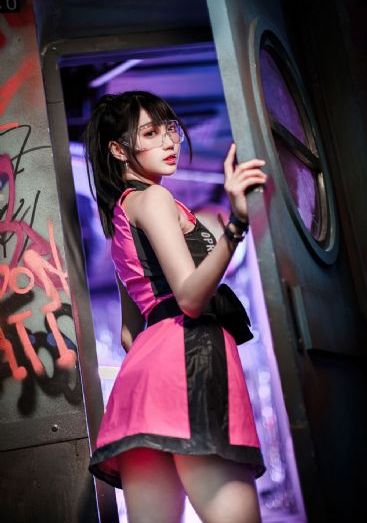 美女考逼